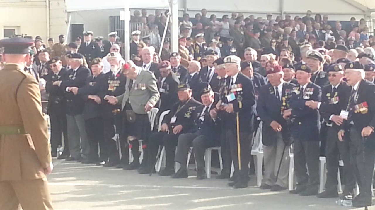 Les vétérans britanniques à la cérémonie d'Arromanches