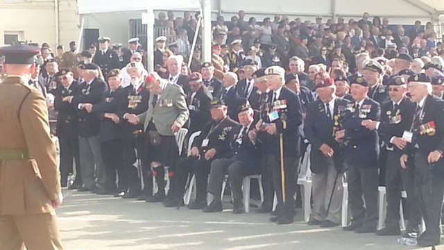 Les vétérans britanniques à la cérémonie d'Arromanches