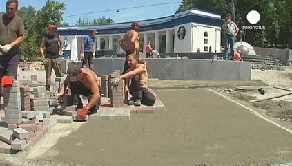 Poroşenko yarın yemin ederek görevine başlıyor