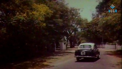 Neengal Kettavai Movie Best Scene -24