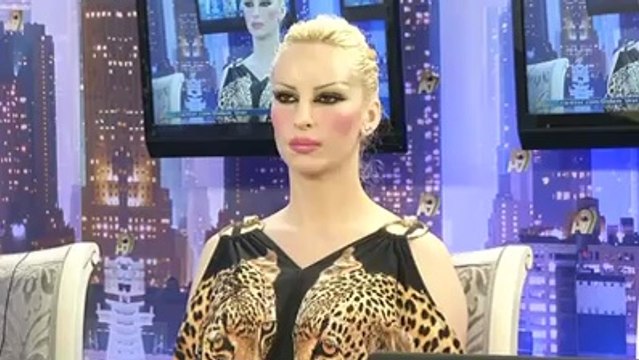 hiç kimseye-sen müslüman değilsin- demeyiniz