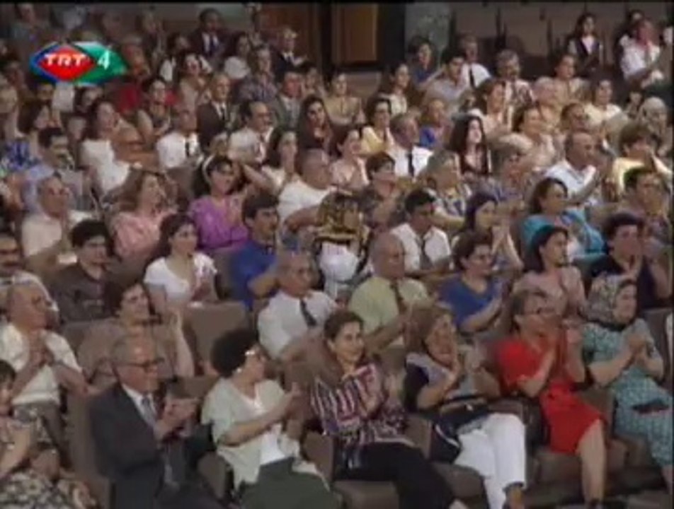 Sema ÖNDER-Deli Gönül Gezer Gezer Gelirsin