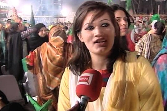 Dunya News - PTI Sialkot rally: Women participants demand accountability for alleged rigging in election