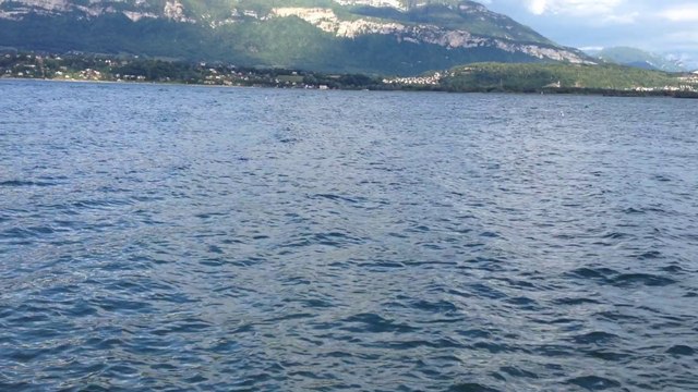 VUE DU LAC DU BOURGET DEPUIS LE PONTON AU BOURGET DU LAC