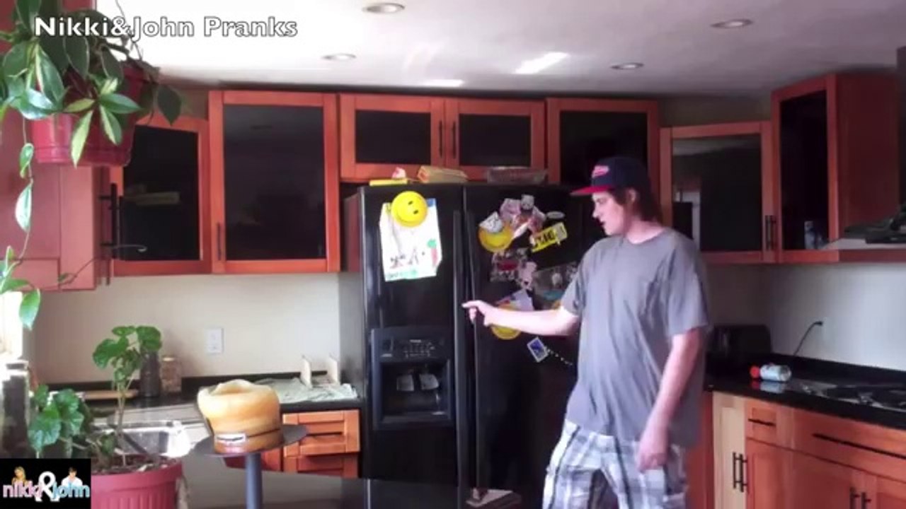 Air Horn Trap Prank