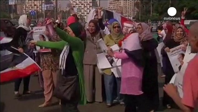 Egipto: diez islamistas condenados a muerte y un policía absuelto