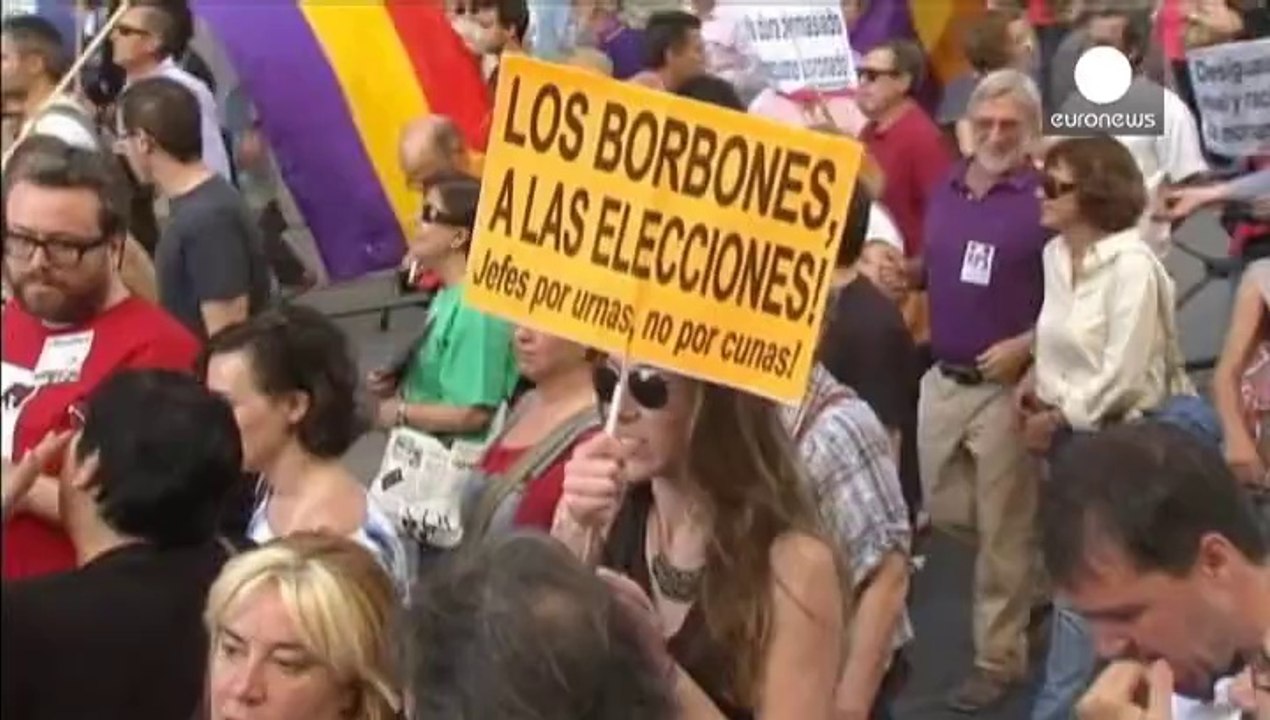 Spain: thousands call for monarchy referendum
