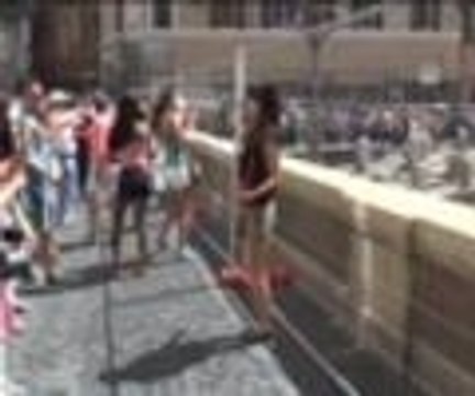 Roma'nın ünlü Aşk Çeşmesi kapandı