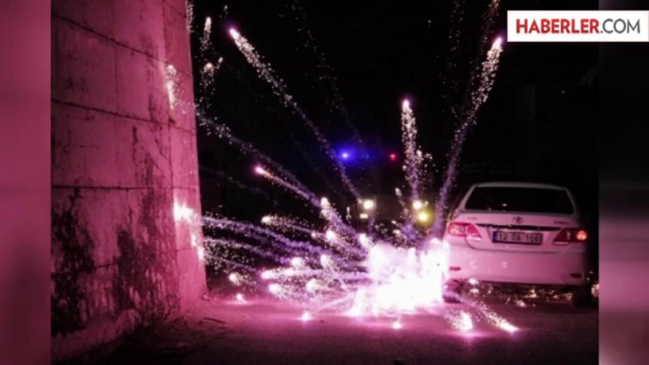 Lice'de Hastane Önünde Göstericiler Polise Saldırdı