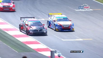 FIA WTCC - Race 1 clip - Russia 2014