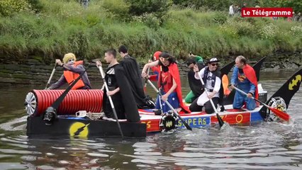 Morlaix. Les radeaux descendent la rivière jusqu'à Locquénolé