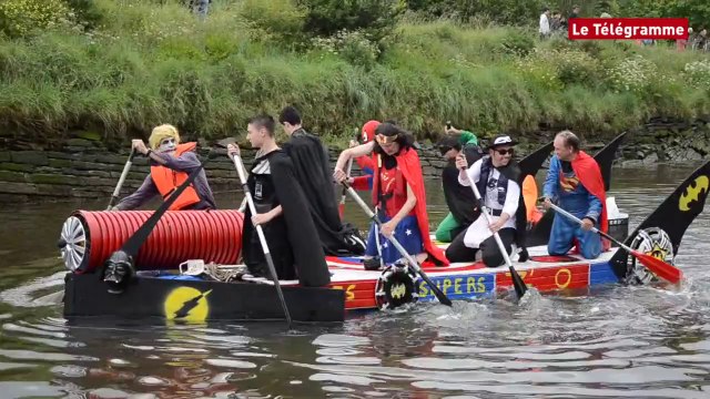Morlaix. Les radeaux descendent la rivière jusqu'à Locquénolé