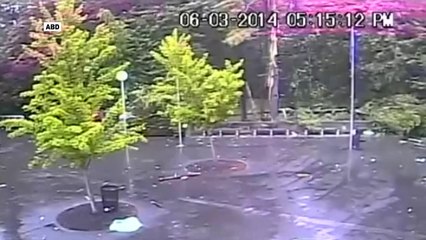 Yıldırımın düşme anı kamerada- İZLE