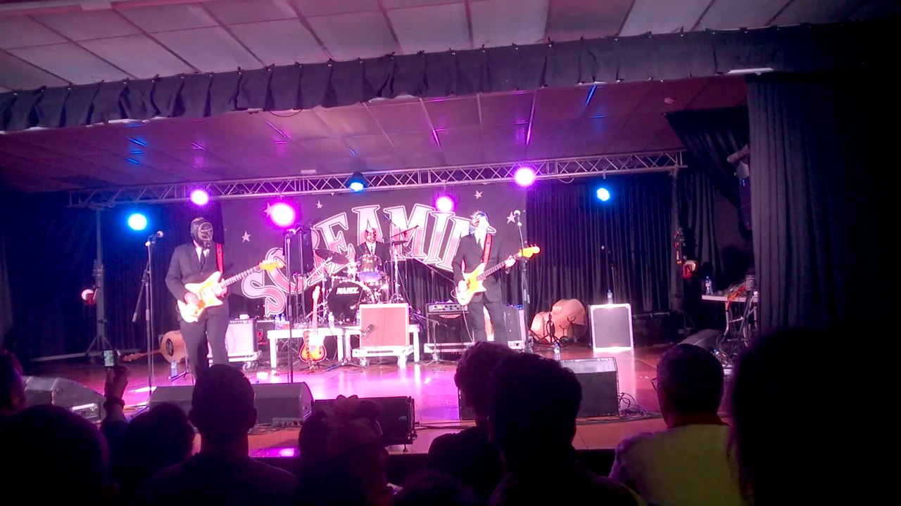 Screamin' 2014     Los Strait Jackets