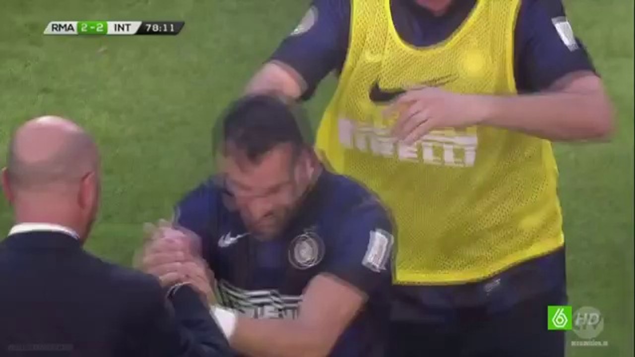 Lampros Choutos  Goal Real Madrid Legends 2- 2  Inter Legends