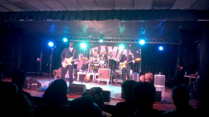 Screamin' 2014     Los Strait Jackets part two