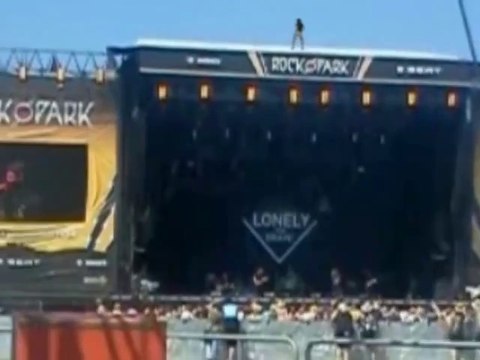 Drunk Girl Climbs On Stage roof during Rock Im Park 2014
