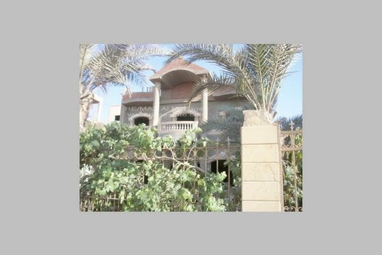 Villa with Private Swimming Pool for Sale in Deplomasieen New Cairo City