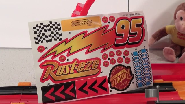 Pixar Cars Lightning McQueen in the RipLash Racers Rip Start Challenge Loop Play Set, assembly and d