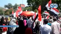 شاهد || «ولا حلايب ولا شلاتين..الإخوان هيشيلوا الطين» هتاف المواطنين أمام الدستورية
