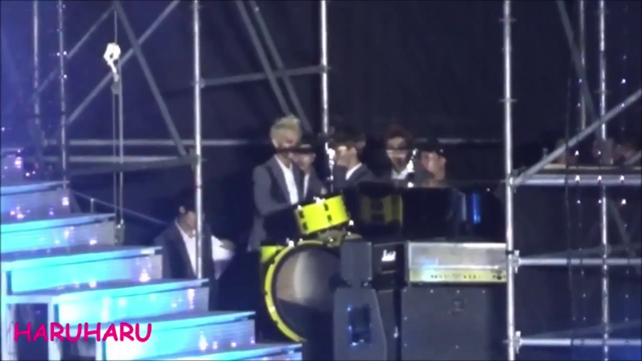 [FANCAM] 140607 EXO at 2014 Dream Concert Backstage