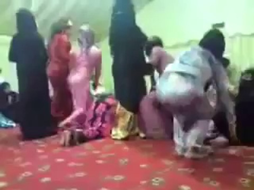 دیکھو دیکھو یہ کونسی گیم ہے؟؟کیا کسی کو اس کا نام آتا ہے؟؟؟