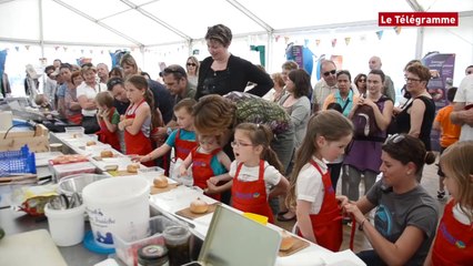 Download Video: Lorient. Port de pêche : les quais de Keroman en fête