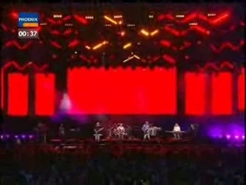 Pink Floyd - Comfortably Numb - LIVE