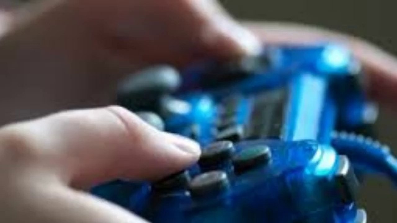 How to earn online bucks by playing - Video Game Tester Jobs