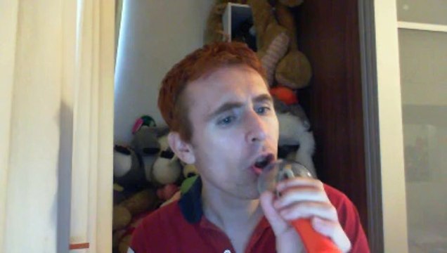 Wiwi égratigne Catherine de René Simard