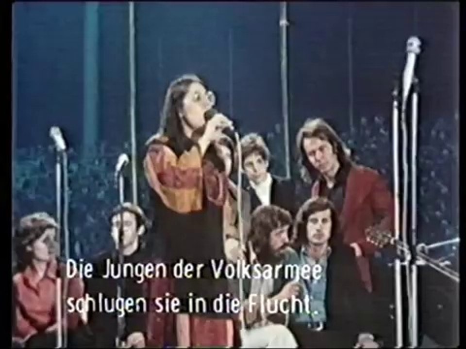 Theodorakis Farantouri To Yelasto Pedi 1974