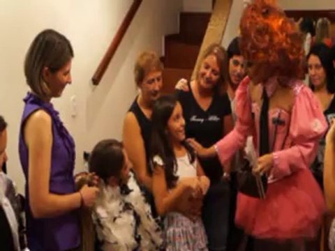 Cha de Lingerie Drag Queen Anny B. Brincadeira das Qualidades Noiva e Amigas Arrasam Animaçao (011) 2269-1177