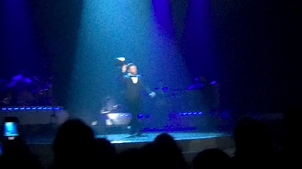 Entrée Christophe Maé *Axone, 7 juin 2014*