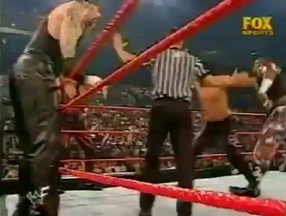 Kane & Undertaker & Bradshaw vs The Dudley Boyz & Test [Español Latino]