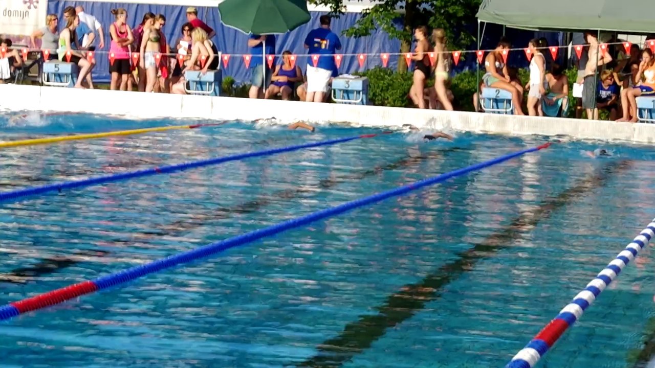 Pinksterkamp 2014 (4x100 mtr vrij dames)