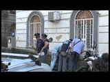 Napoli - Ritrovamento di un cadavere nel quartiere Chiaia -1- (09.06.14)