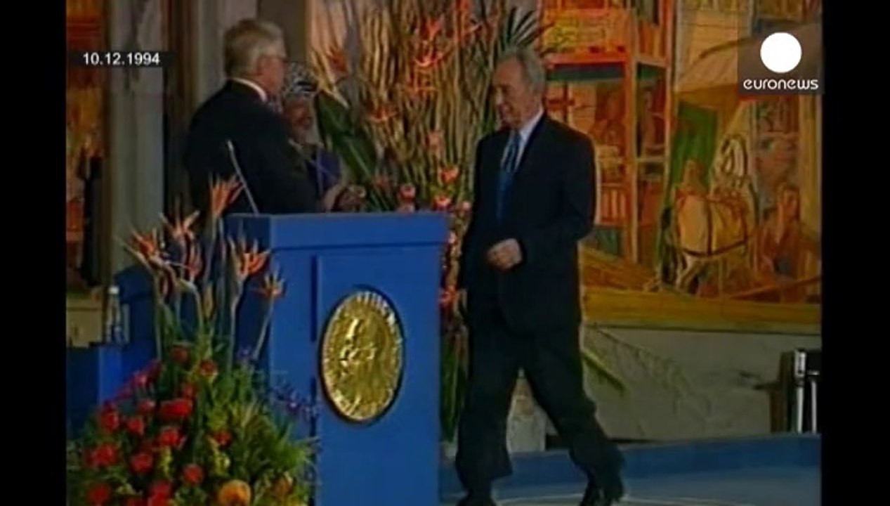 Simón Peres, halcón y paloma