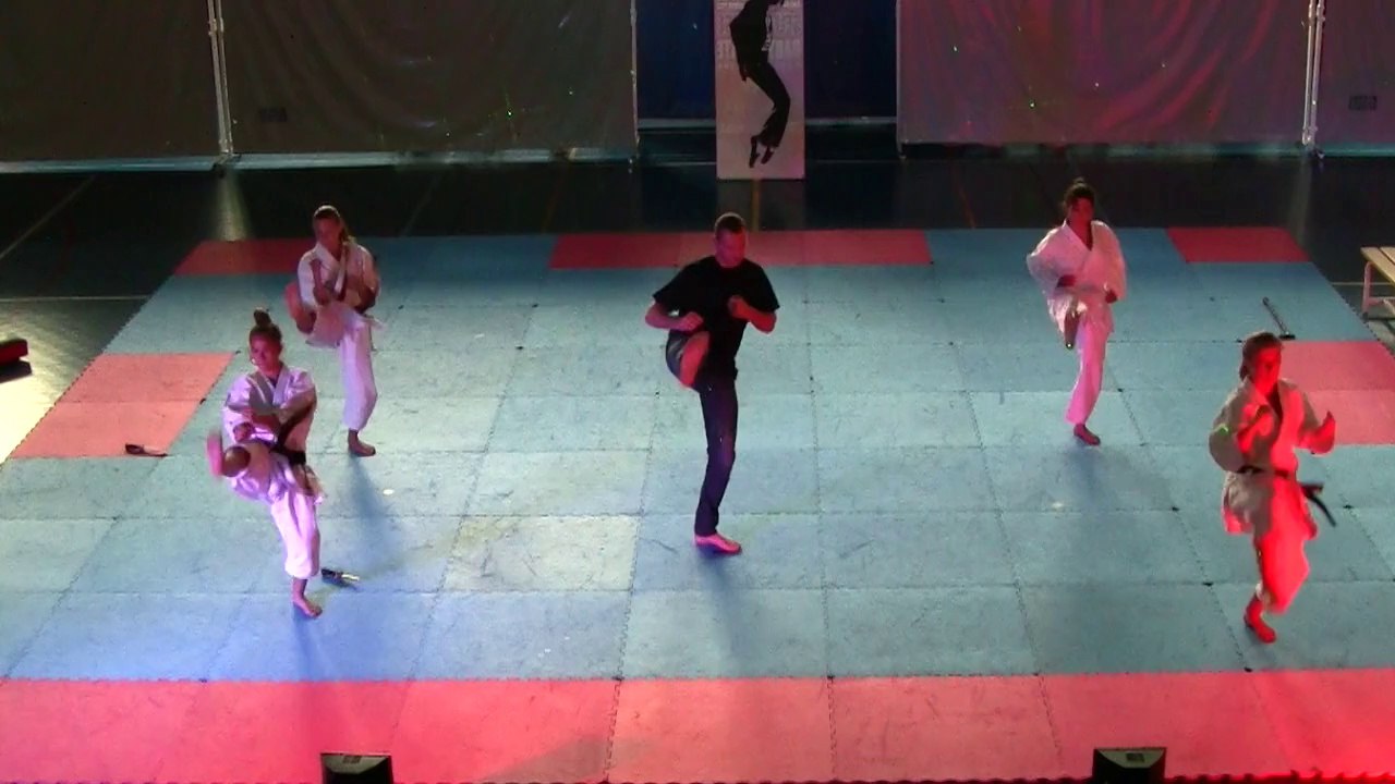 Gala Karate Thriller Show by as Cannes Karaté, part 3