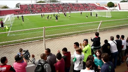 Russos treinam de olho na estreia