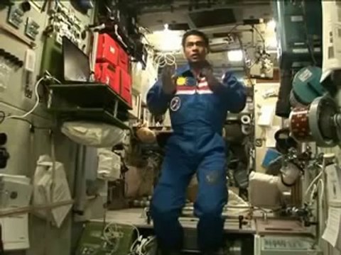 Uzayda İlk Namaz @ Mehmet Ali Arslan Uzay Videoları space News