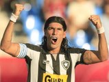 Loco Abreu diz sobre qual rival gosta de fazer gols