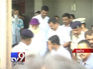 Know about Asaram's former aide Amrut Prajapati - Tv9 Gujarati