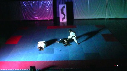 Gala Karate Thriller Show by as Cannes Karaté, Beat it Bunkai