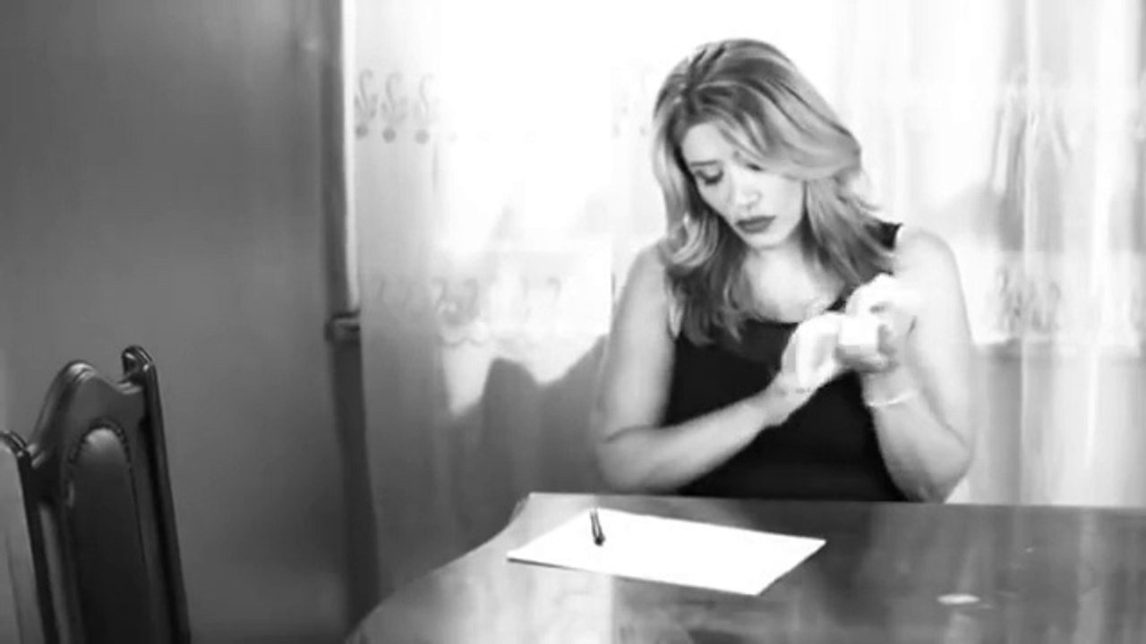 Ayşegül Zayim - Türkü Gözlüm / 2014 (Yeni Klip)