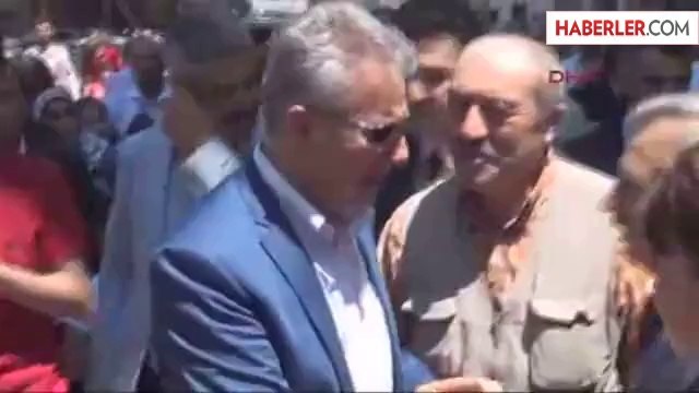 Vali Taşkesen, Gözyaşlarını Tutamadı