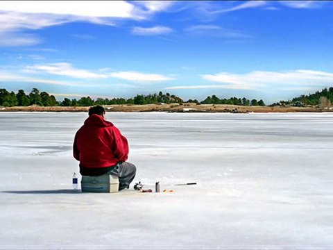 Ice fishing rentals around Minneapolis & Dassel, Minnesota. Visit chartered-rentals.com/