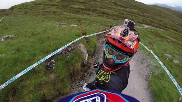 VTT de descente en écosse. MTB en mode glissant!