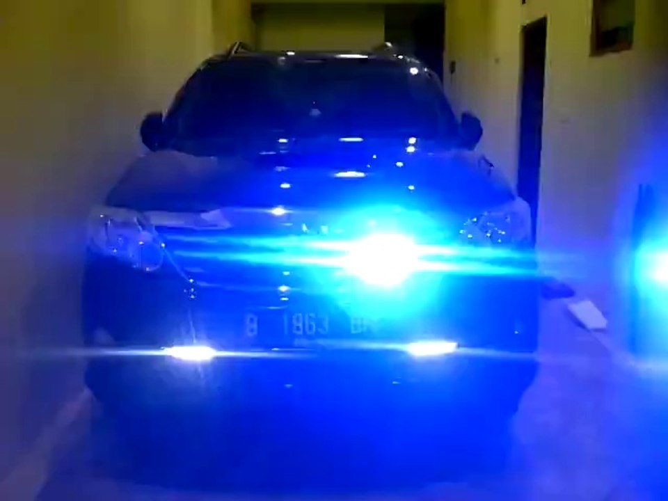 gia xe toyota fortuner - liên hệ 0908 66 77 88
