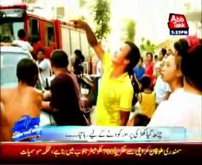 Chinese child threatens parents to jump from window for pocket money