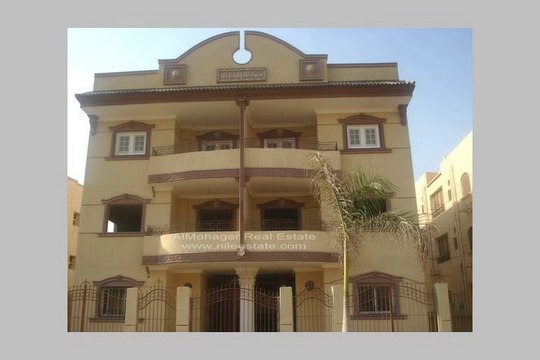 Ground floor for sale in 2nd Quarter New Cairo city